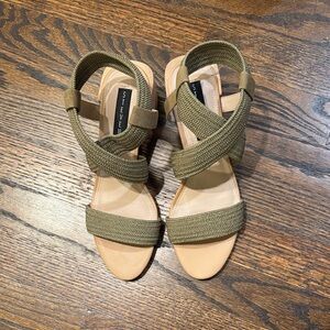 Steve Madden Khaki Women's Sandals Never worn! Size 8.5
